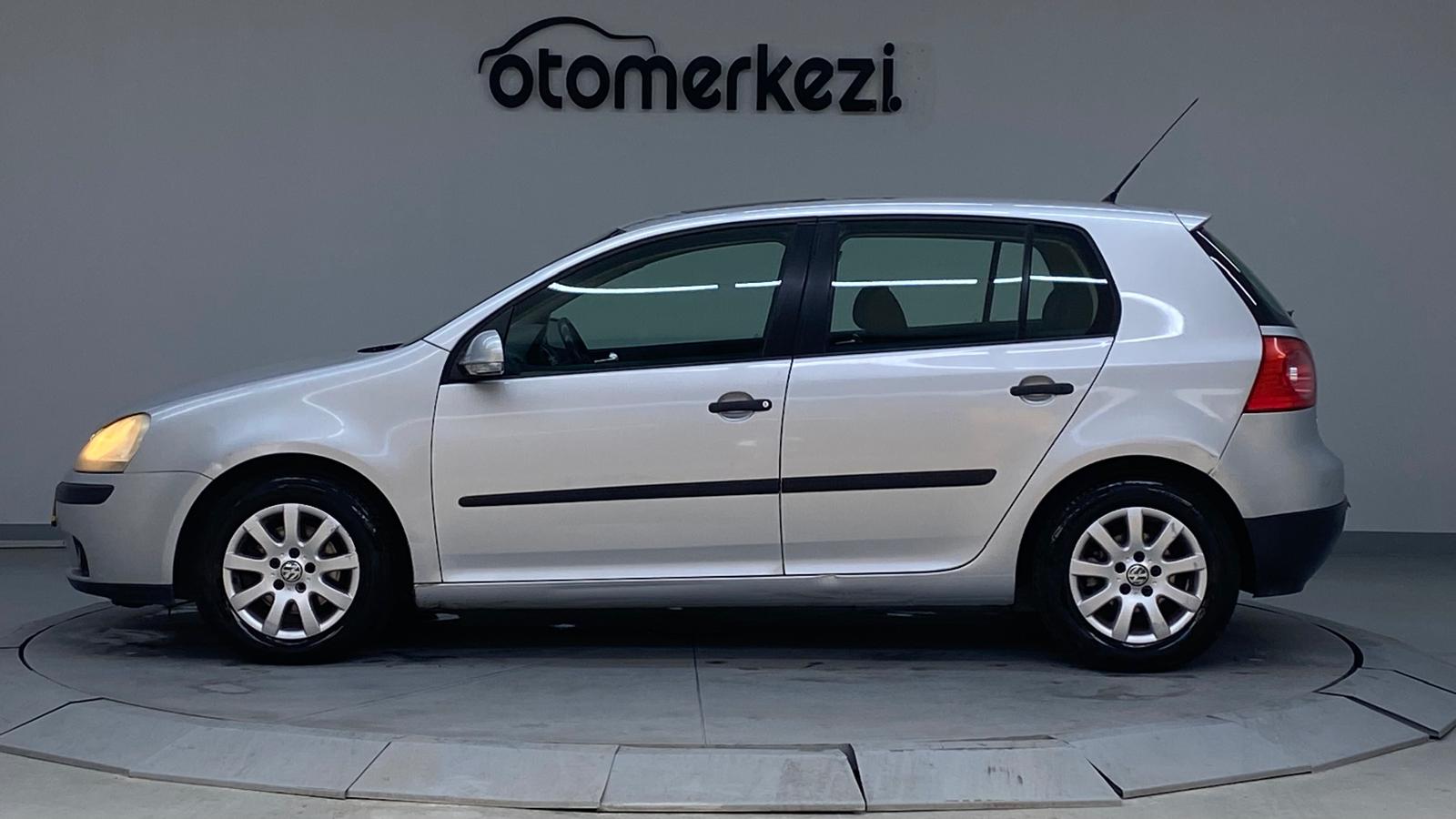 VOLKSWAGEN GOLF 4